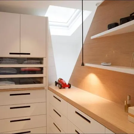 Appartamento Unique House In The 16 Parigi